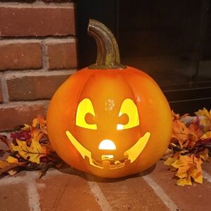 Glowing Jack-O'-Lantern Decoration